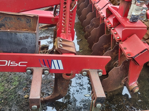 Chris Atkin & Son Ltd - Weaving Sub-Disc